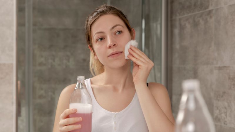 Gentle Facial Cleanser - GetGoodLifeHacks