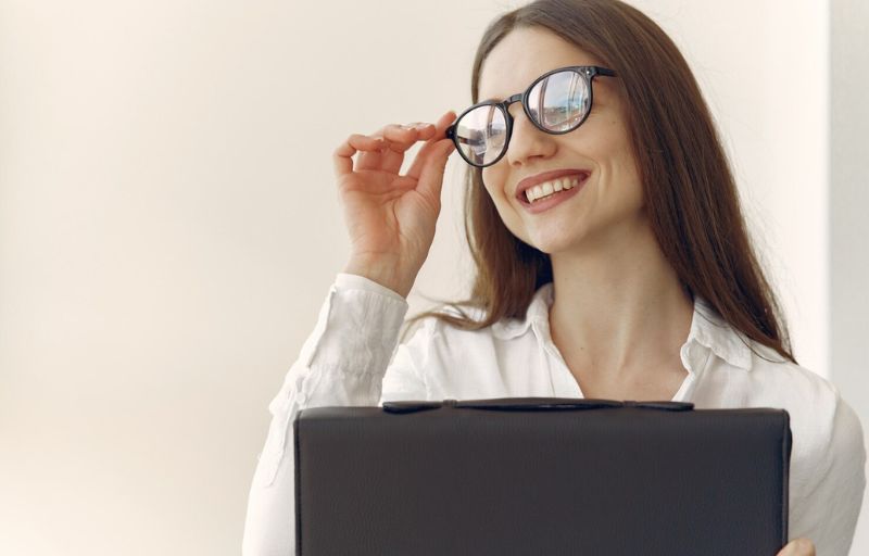 Protect Your Eyes When Working on a Computer Screen - GetGoodLifeHacks